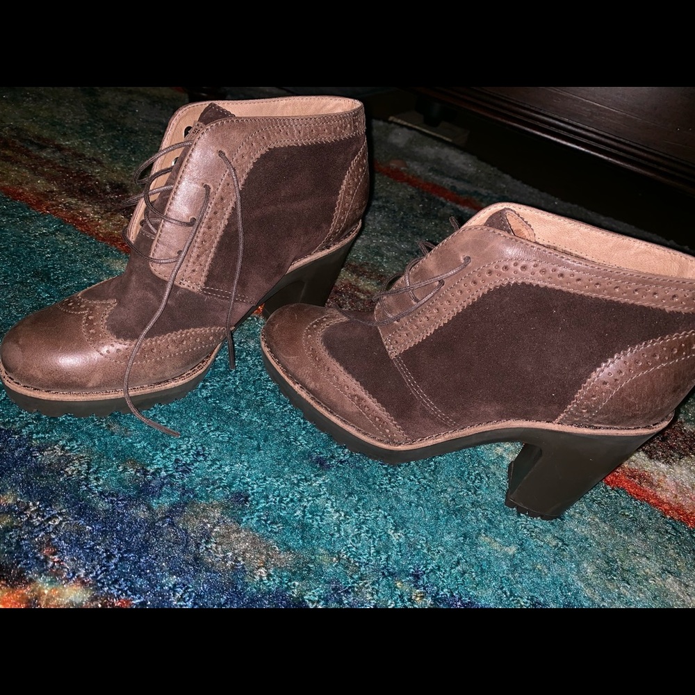 Women’s booties.